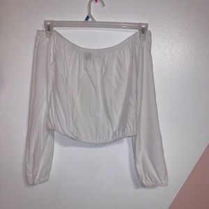 Off shoulder white blouse🤍